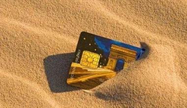 信用卡逾期会扣微信里的钱吗？