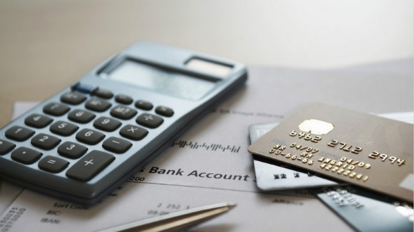 经常刷信用卡为什么还是涨不了额度？经常刷信用卡对买房贷款有影响吗？