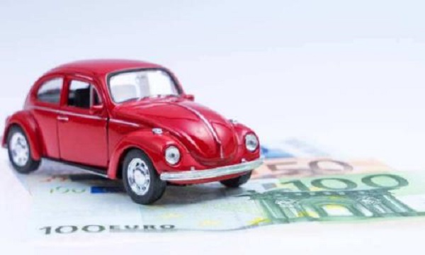 信用卡贷款买车划算吗？信用卡分期和车贷哪个划算？