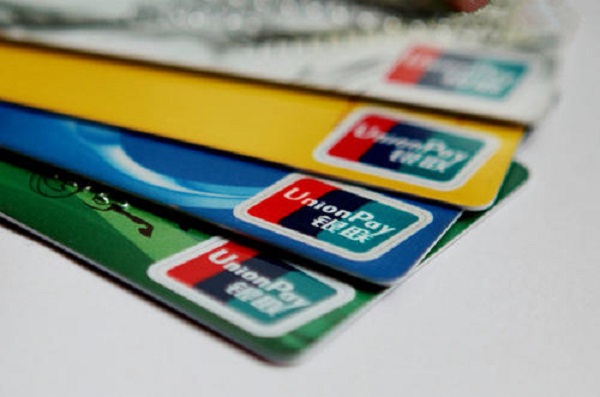 信用卡逾期一年被冻结了怎么办？小心被起诉！
